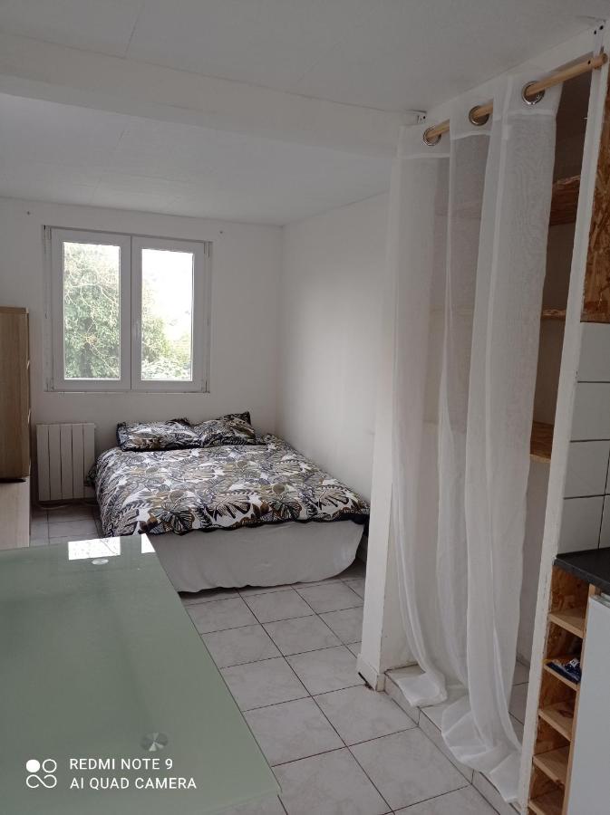 Studio Efficace, Calme Et Comfortable Apartment Алби Екстериор снимка